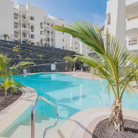 Pelicar 0-5 Sea View 2b * بالم مار